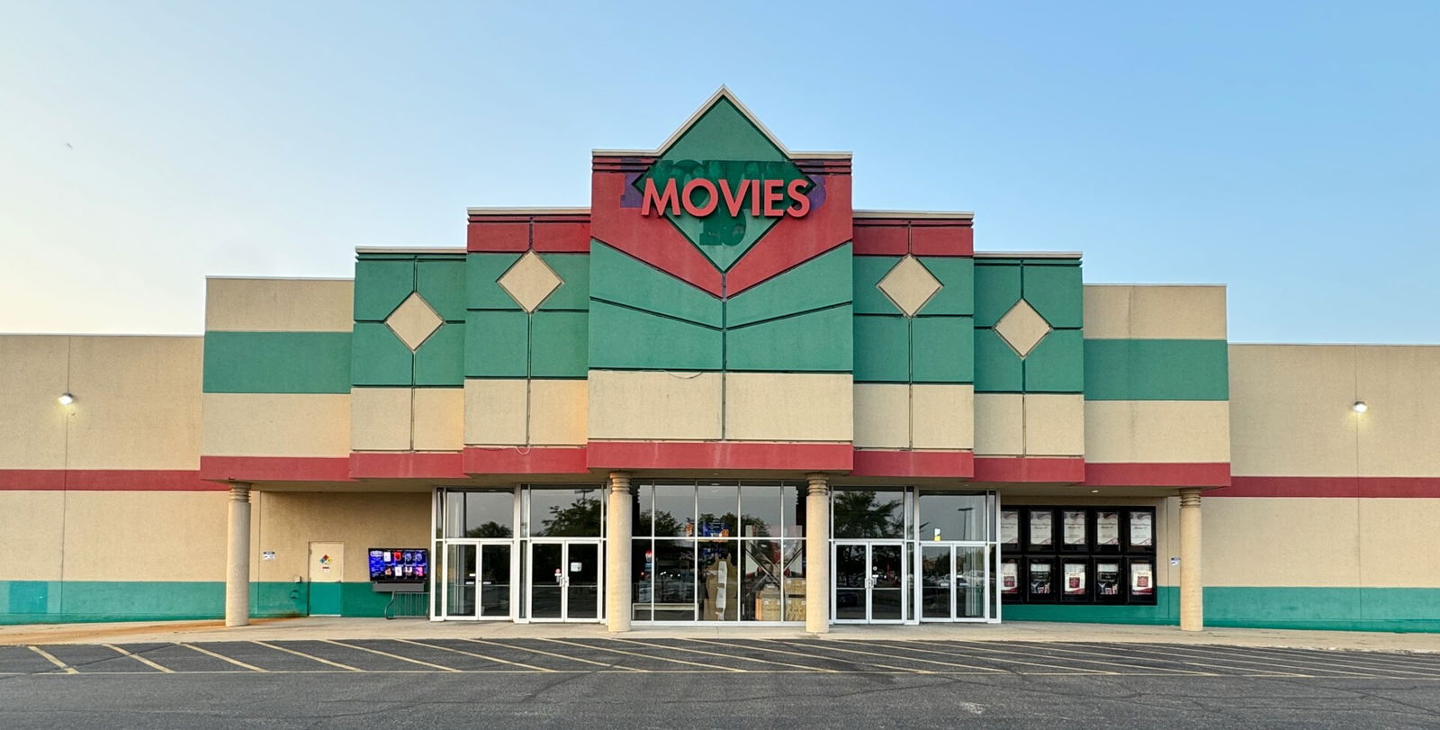 Movies Janesville | Wildwood Theatres